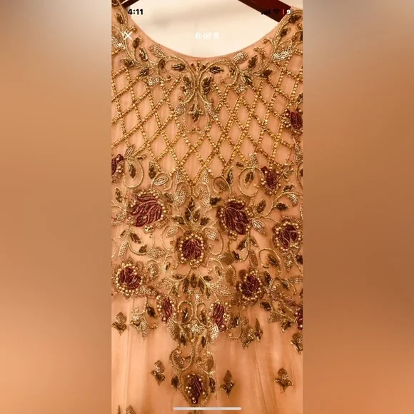 Three pieces Embroidered Maxi shalwar and dupatta dress size medium. - Picture 4 of 7